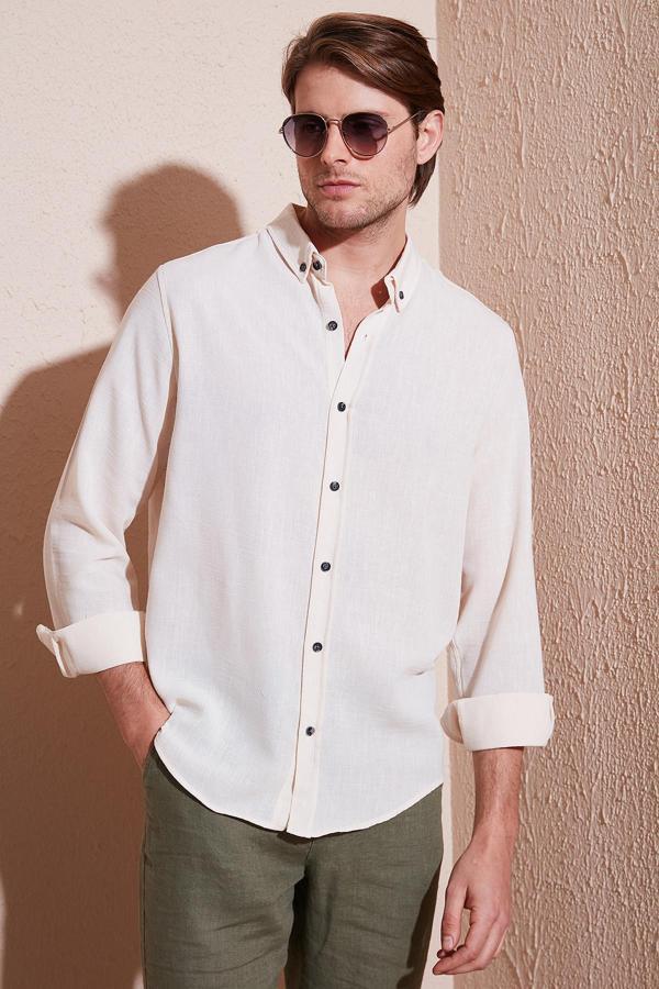 Buratti Regular Fit Uzun Kollu Düğmeli Yaka Erkek Gömlek CF25S116777 KREM - Image 1