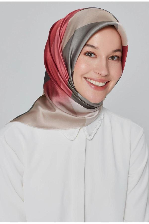 Armine Özel Nostalji Serisi Twill Ipek Eşarp 8424-34 - Image 1