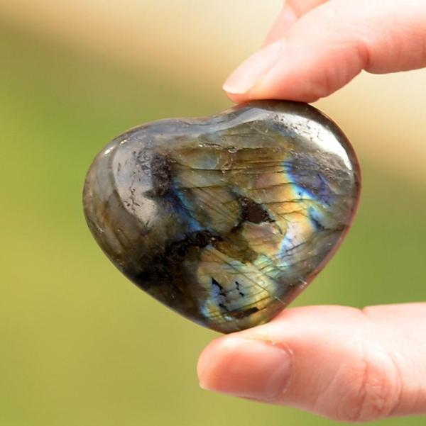 Labradorit Taşı Kalp Kütle - Metal Standlı - Image 1