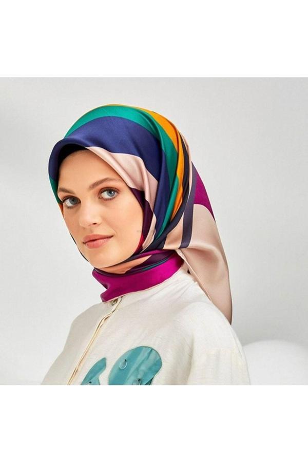 Armine Eşarp Sura Ipek - Image 1