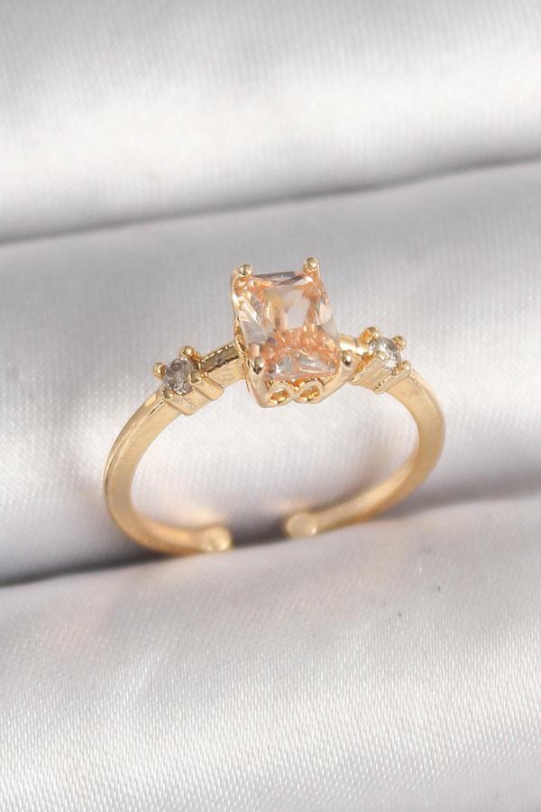 Pirinç Gold Renk Kare Zirkon Taş Model Kadın Yüzük - TJ-BYK3683 - Image 1