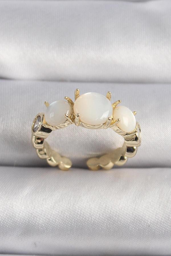 Pirinç Gold Renk Zirkon Taş Detaylı Beyaz Sedefli VIP Seri Kadın Yüzük - TJ-BYK3504 - Image 1