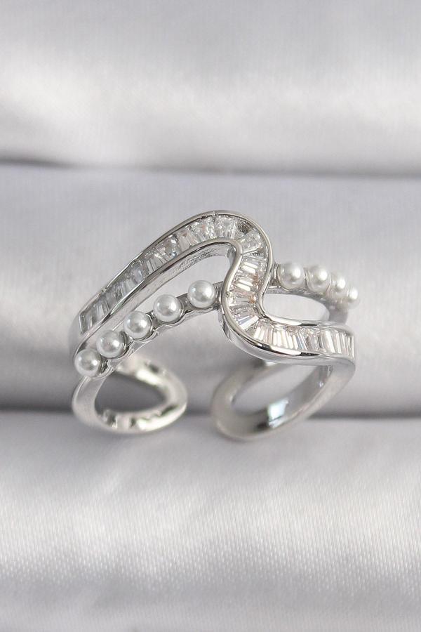 Pirinç Gümüş Renk Zirkon Taşlı İnci Detay VIP Seri Kadın Yüzük - TJ-BYK3511 - Image 1