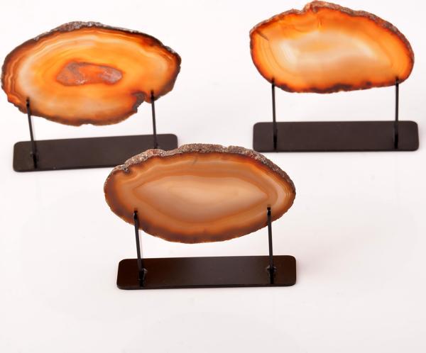 Taş Sandığı Akik Taşı Plaka - Metal Standlı - Image 1