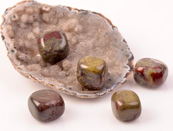 Taş Sandığı Dragon Jasper Taşı Kütle - Image 1