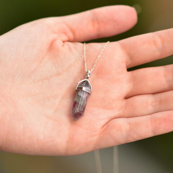 Taş Sandığı Florit Taşı Kalem Kolye - Image 1