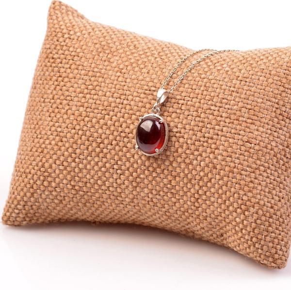 Taş Sandığı Lal Taşı Gümüş Kolye - Yüksek Kalite - Image 1