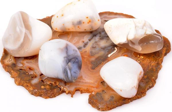 Taş Sandığı Opal Taşı Kütle - Süt Opal - Image 1