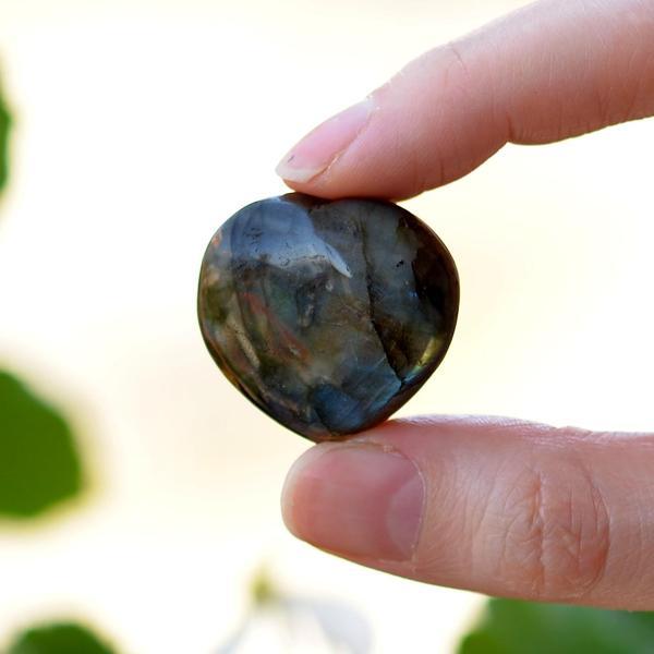 Taş Sandığı Küçük Boy Labradorit Taşı Kalp Kütle - Image 1