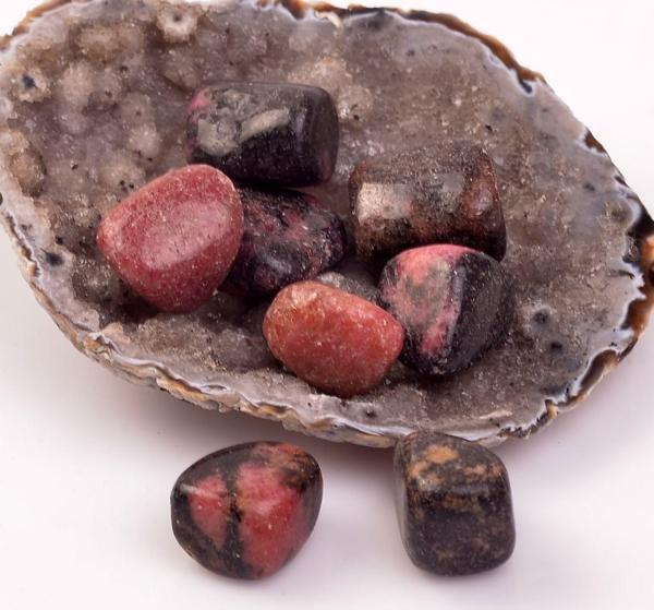 Taş Sandığı Küçük Boy Rodonit Taşı Kütle - Image 1