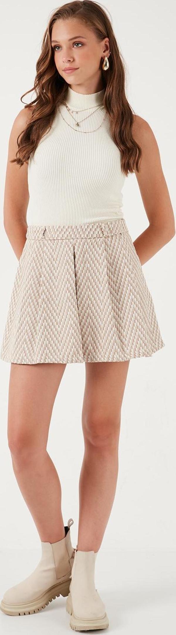 Lela Desenli Pamuklu Kışlık Mini Bayan Şort Etek 611SR0046 TAŞ - Image 1