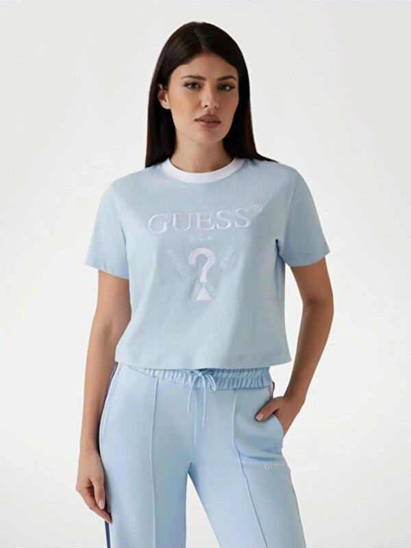 Guess Kadın Pembe Filanta Crop Tişört - Image 1