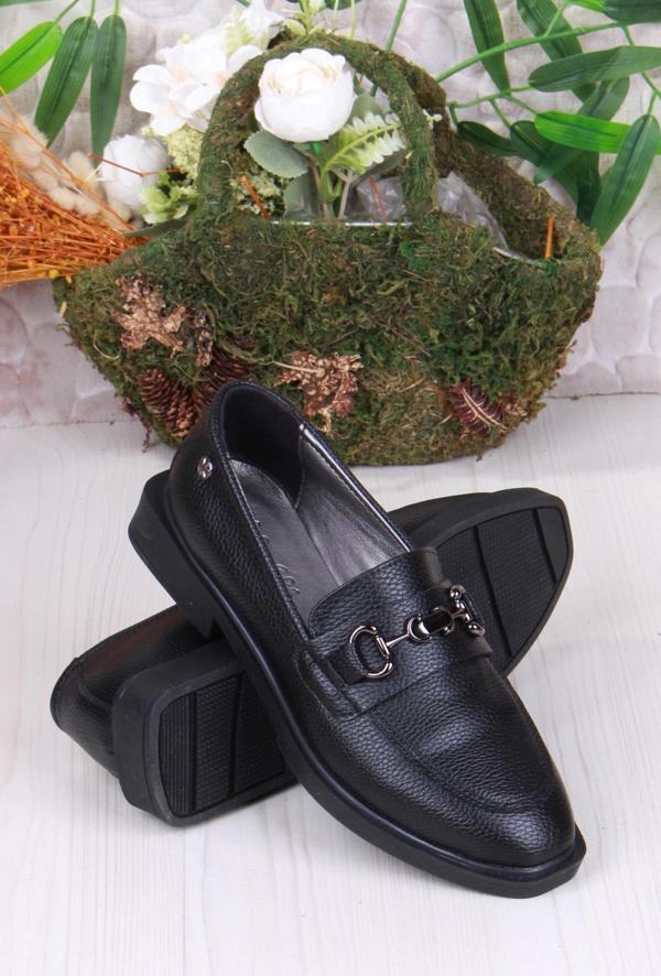 Fort 16215 Cilt Toka Detaylı Rahat Loafer Kadın Ayakkabı - Image 1