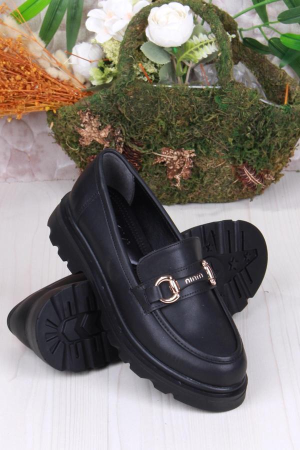Fort 35809 Siyah Cilt Toka Detaylı Rahat Loafer Kadın Ayakkabı - Image 1
