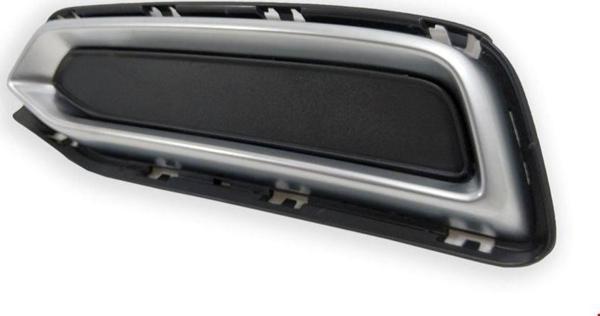 AUDİ - ARKA EGZOZ KAPAĞI SAĞ S-LİNE GRİ A6 2020- - 4K0807834A - Image 1