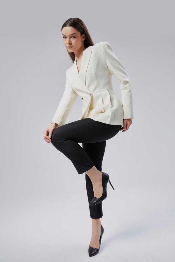 Ekru Regular Fit Pile Detaylı Blazer Ceket - Image 1