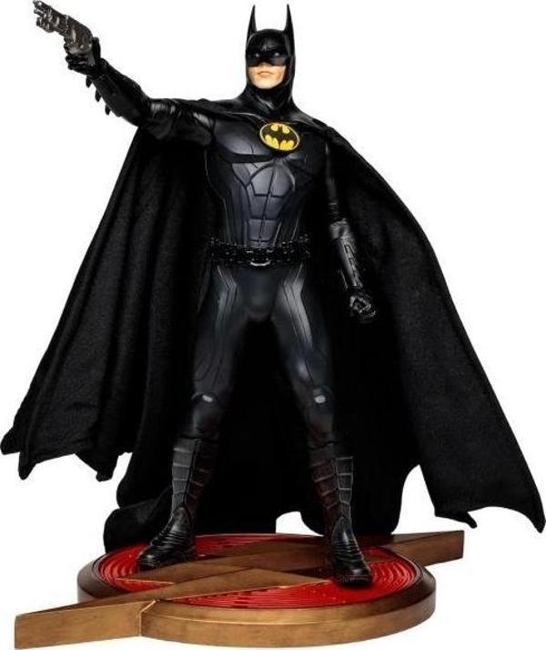 McFarlane Toys DC Direct Batman Çoklu Evren Reçine Heykeli - Image 1