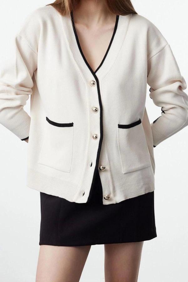 Kadın Modern Tarz Oversize V Yaka Regular Triko Hırka - Image 1