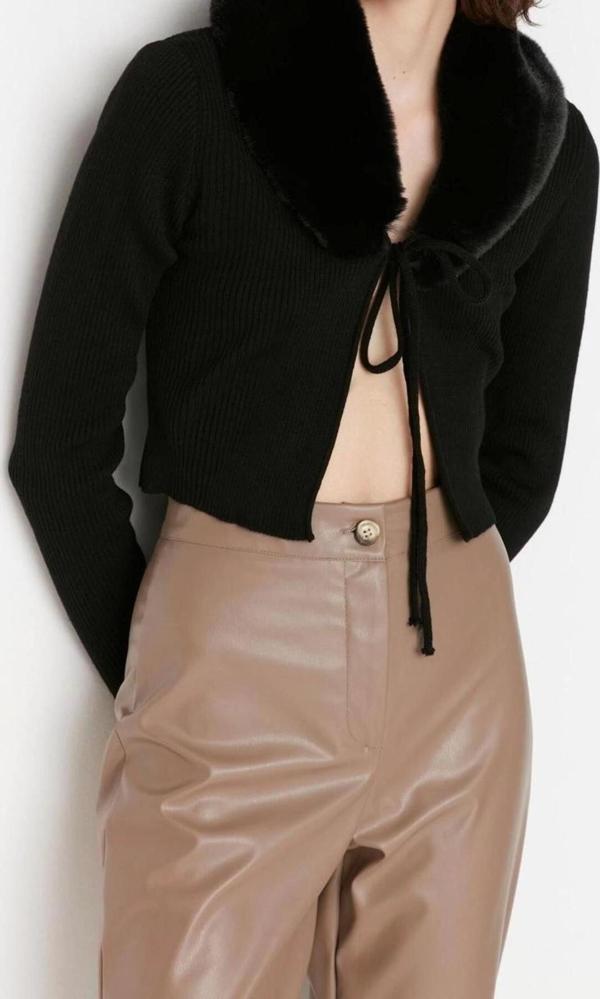 Kadın Modern Tarz Slim V Yaka Crop Triko Hırka - Image 1