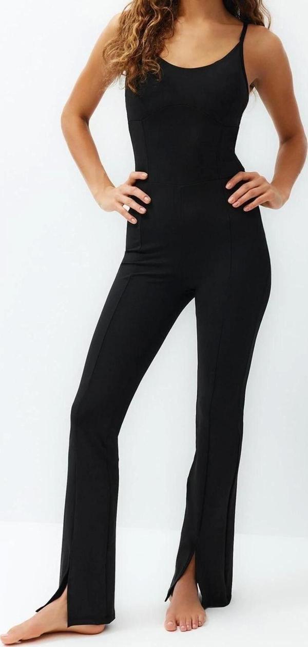 Kadın Moda İnce Askılı Geniş Paça Havuz Yaka Uzun Toparlayıcı İp Askılı Destekli Örme Spor Tulum - Image 1
