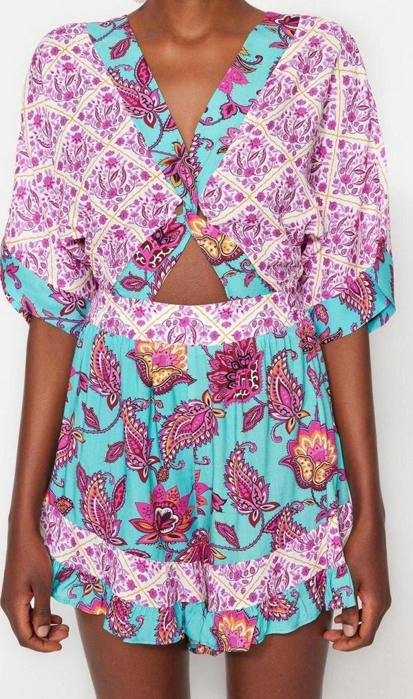 Kadın Moda Büzgülü Fırfırlı Kol Geniş Paça V Yaka Çiçekli Desen Kısa Dokuma Cut Out Pencere Tulum - Image 1