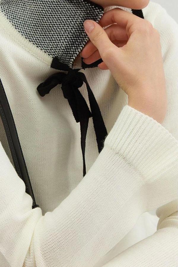 Stil Modern Kadın Regular Standart Kol Polo Yaka Renk Bloklu Kurdeleli Detaylı Triko Kazak - Image 1