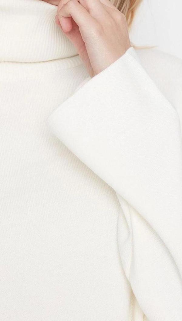 Stil Modern Kadın Regular Standart Kol Balıkçı Yaka Geniş Kalıp Basic Triko Kazak - Image 1