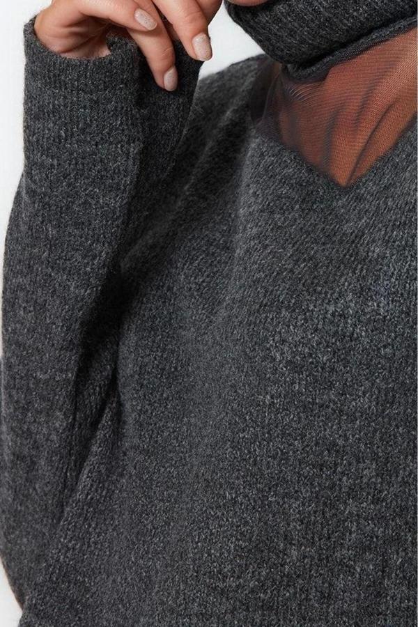 Kadın Modern Tarz Rahat Uzun Balıkçı Yaka Düz Kol Regular Triko Kazak - Image 1