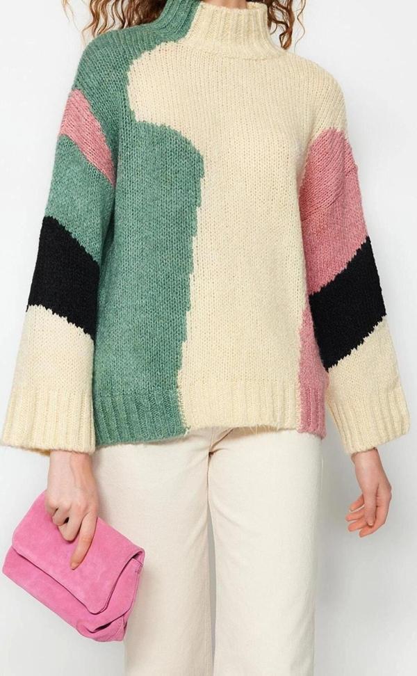 Kadın Modern Tarz Rahat Uzun Dik Yaka Renk Bloklu Kol Regular Triko Kazak - Image 1