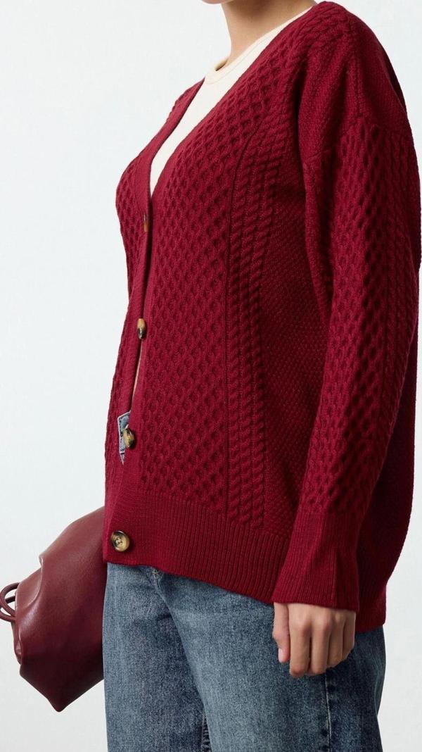 Kadın Modern Tarz Oversize V Yaka Midi Triko Hırka - Image 1