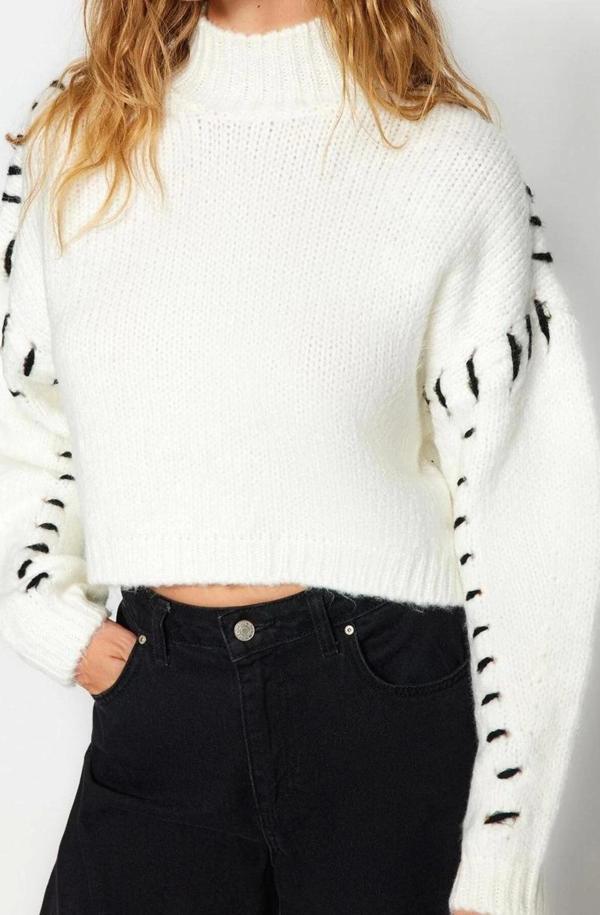 Kadın Modern Tarz Rahat Uzun Dik Yaka Renk Bloklu Kol Crop Triko Kazak - Image 1