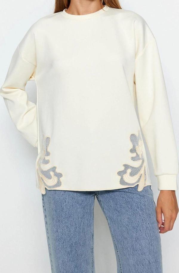 Tesettür Bisiklet Yaka Standart Kol Dantel Detaylı Dalgıç Scuba Örme Sweatshirt - Image 1