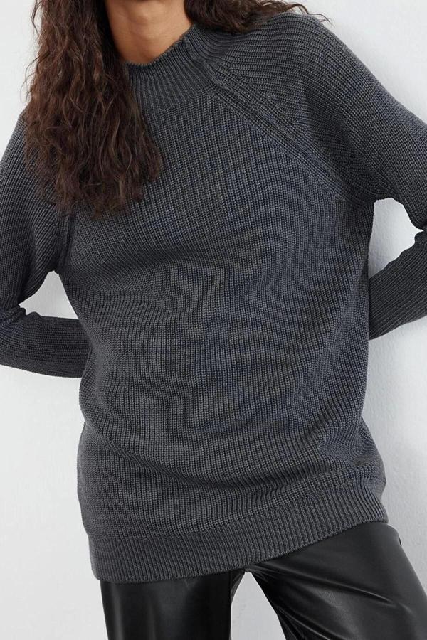 Stil Modern Kadın Uzun Standart Kol Dik Yaka Geniş Kalıp Triko Kazak - Image 1