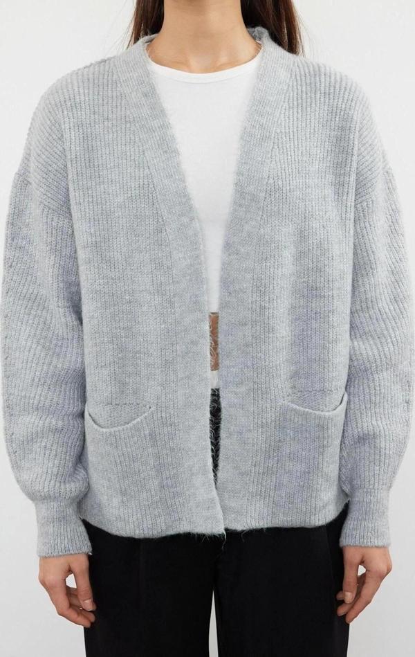 Kadın Modern Tarz Oversize V Yaka Regular Triko Hırka - Image 1