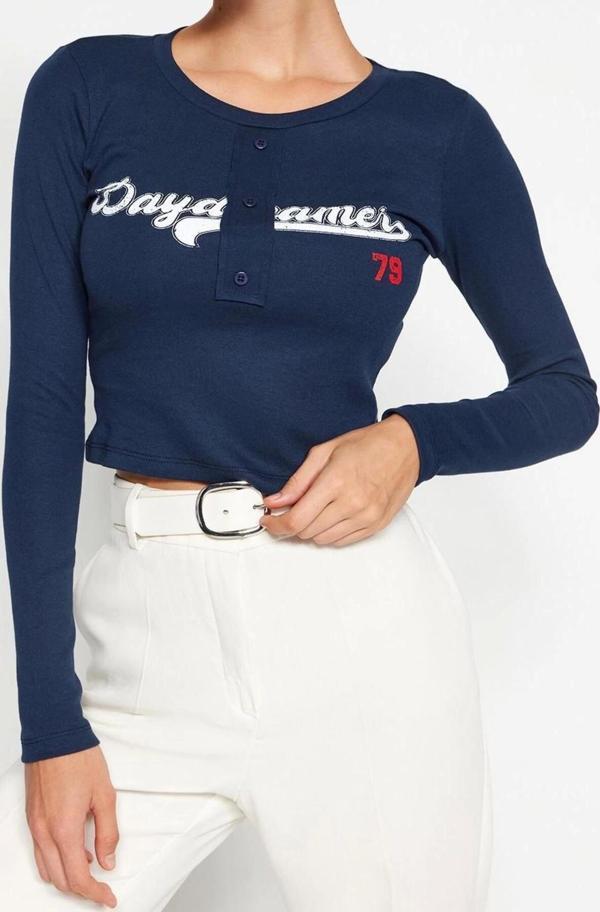Stil Kadın Baskılı Fitted Vücuda Oturan Esnek Ribana Bluz Crop Örme Slim Kalıp - Image 1
