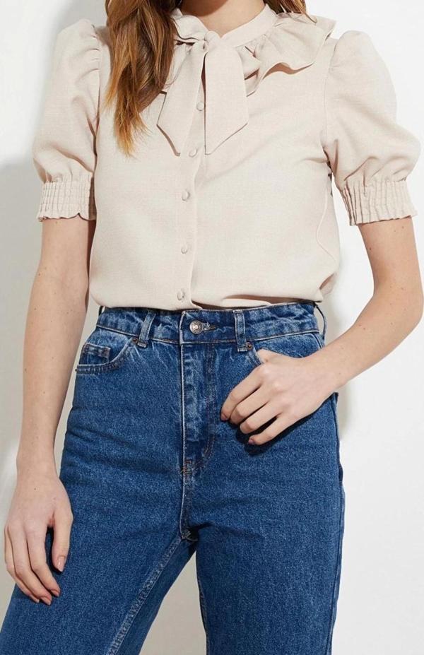 Moda Kadın Gömlek Yaka Resmi Yaka Bağlama Detaylı Kısa Kollu Regular Normal Kalıp Dokuma Gömlek - Image 1