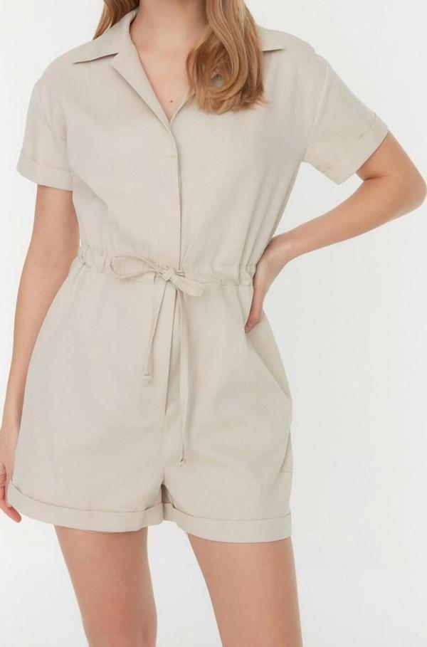 Kadın Moda Standart Kol Boru Paça Gömlek Yaka Kısa Bağlama Detaylı Gabardin Süper Mini Dokuma Tulum - Image 1
