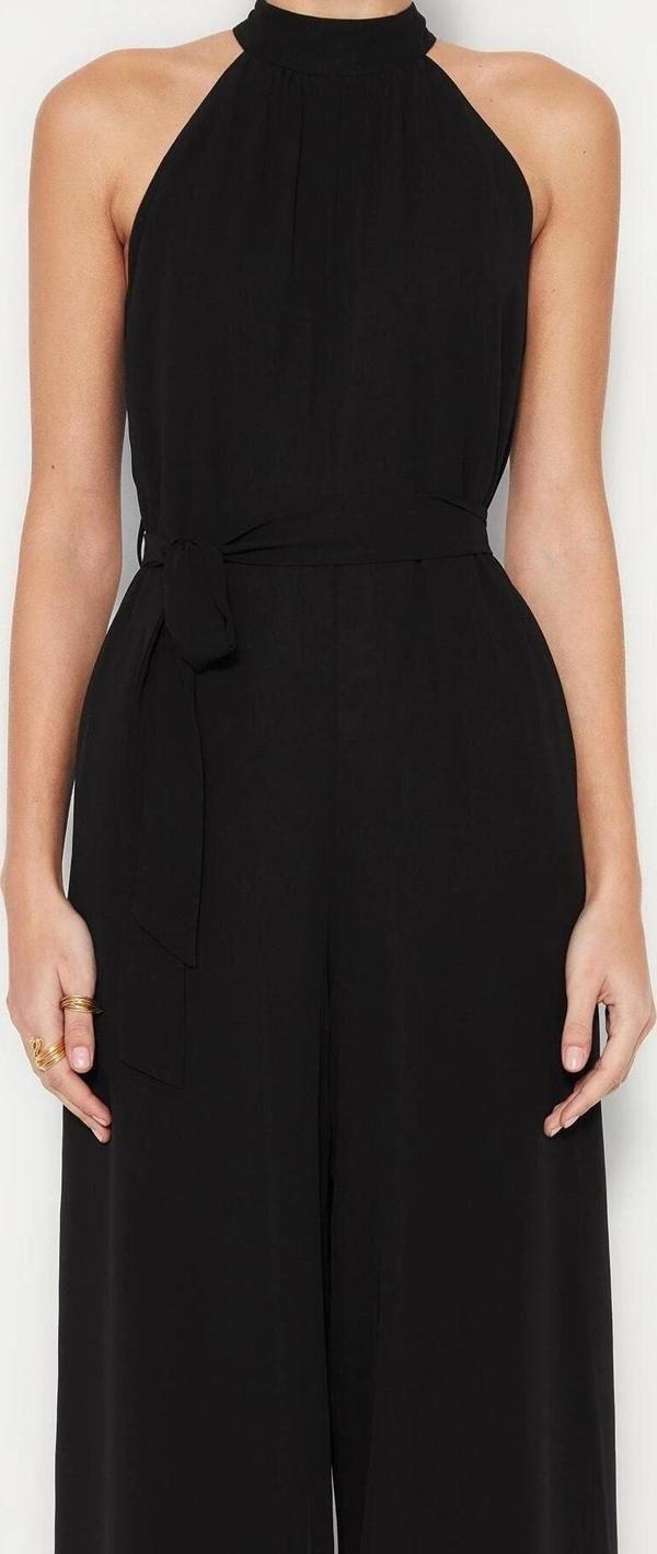 Kadın Moda Standart Kol Geniş Paça Halter Yaka Uzun Kuşaklı Maxi Şifon Astarlı Dokuma Tulum - Image 1