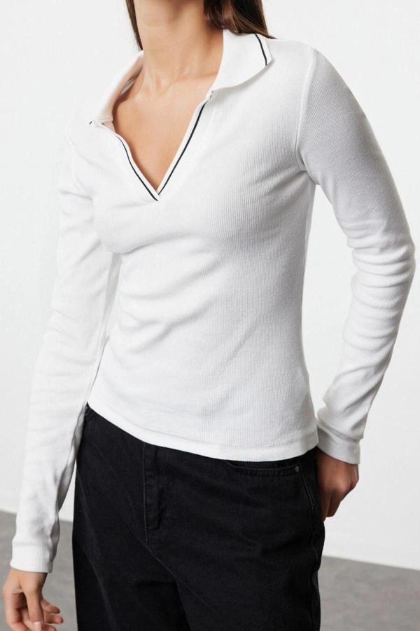 Stil Kadın Triko Yaka Detaylı Fitted Vücuda Oturan Fitilli Esnek Bluz Regular Örme Slim Kalıp - Image 1
