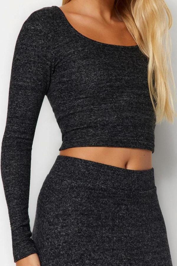 Stil Kadın Fitted Vücuda Oturan Yumoş Bluz Crop Örme Slim Kalıp - Image 1