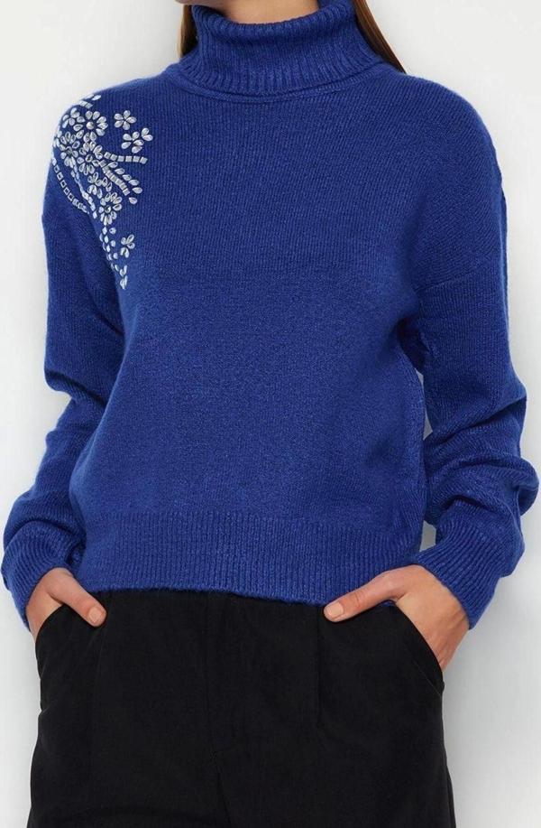 Stil Modern Kadın Regular Standart Kol Balıkçı Yaka Yumuşak Dokulu Taş Detaylı Triko Kazak - Image 1