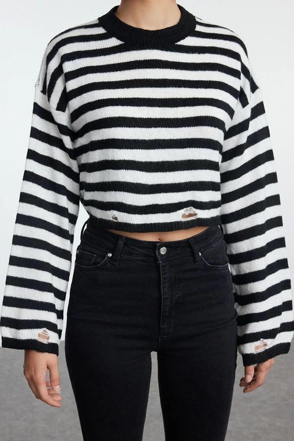 Stil Modern Kadın Regular Standart Kol Bisiklet Yaka Yumuşak Dokulu Crop Triko Kazak - Image 1