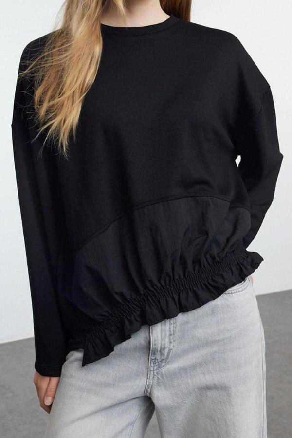 Bisiklet Yaka Düşük Kol Yumuşak Tuşeli Paraşüt Detaylı Normal Kalıp Örme Sweatshirt - Image 1