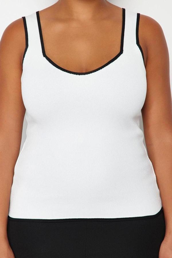 Moda Büyük Beden Kalp Yaka Triko Fit Düz Desen Casual Günlük Regular Askılı Kol Bluz - Image 1