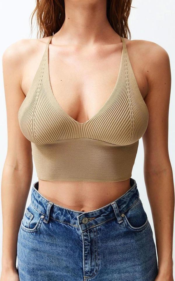 Moda V Yaka Triko Slim Düz Desen Casual Günlük Super Crop Askılı Kol Bluz - Image 1