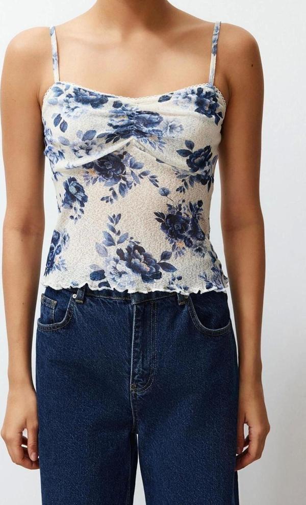 Moda V Yaka Örme Slim Baskılı Desen Casual Günlük Crop Askılı Kol Bluz - Image 1