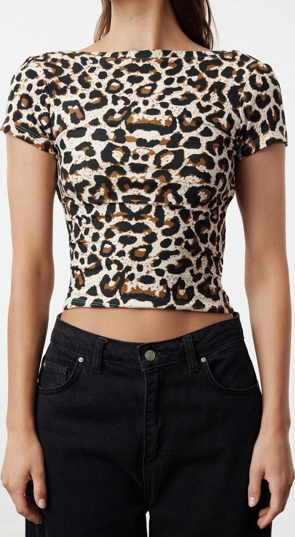 Moda Kayık Yaka Örme Regular Animal Desen Casual Günlük Crop Kısa Kol Bluz - Image 1