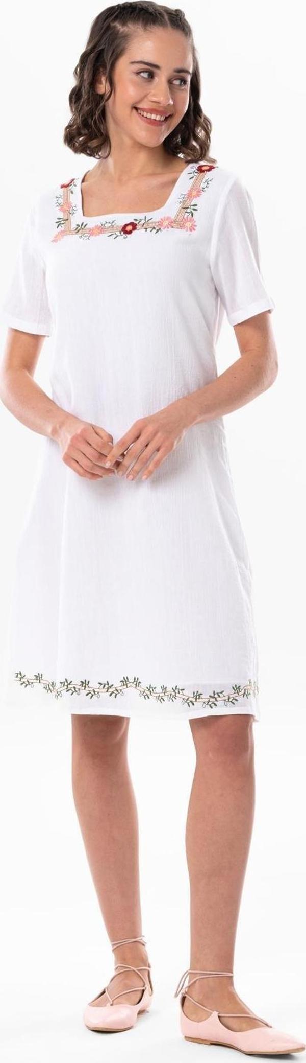 Kısa Kol Şile Bezi Kare Yaka Narin Kısa Yazlık Elbise Beyaz Byz - Image 1