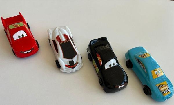 Küçük Arabalar Racer 4' li Şehir Araçları Araçlar 12 Cm' dir - Image 1