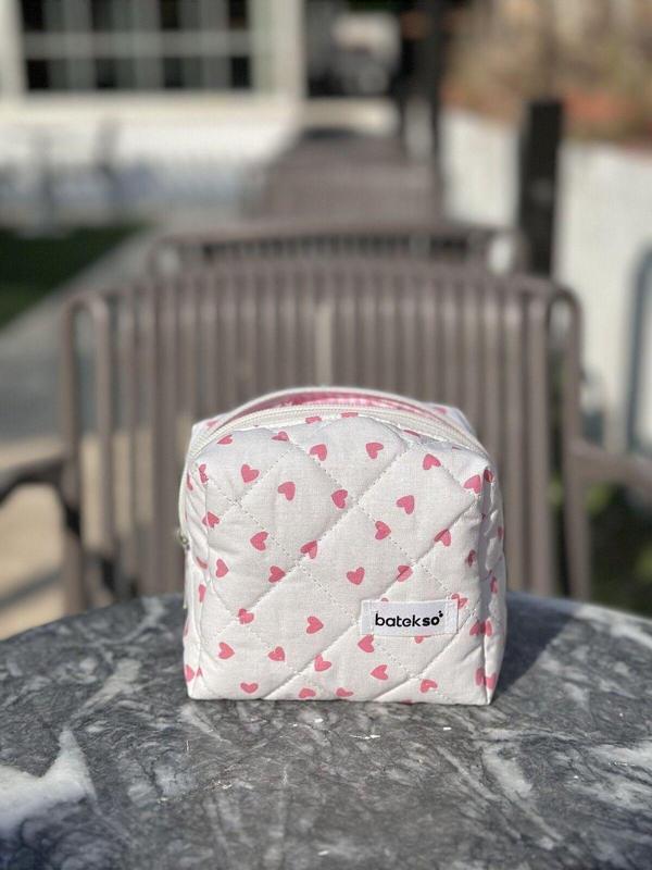 Batekso Mini Pembe Kalp Desenli Makyaj Çantası - Küçük Boy - Image 1